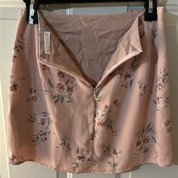 Cefian . Flowered skirt - Picture 3 of 7